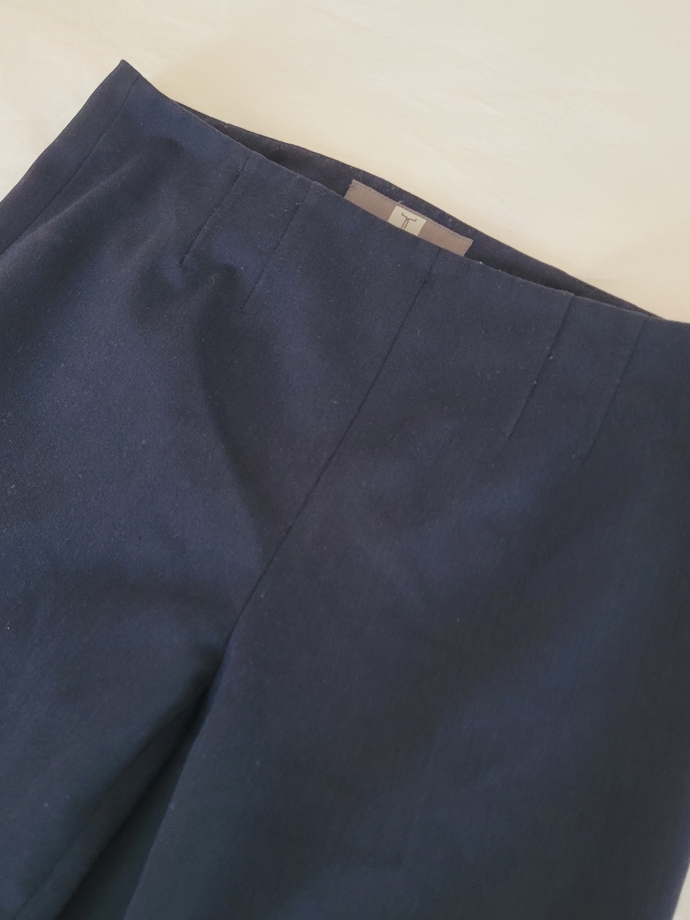 Women's Straight-Leg Pants in Navy Size 2